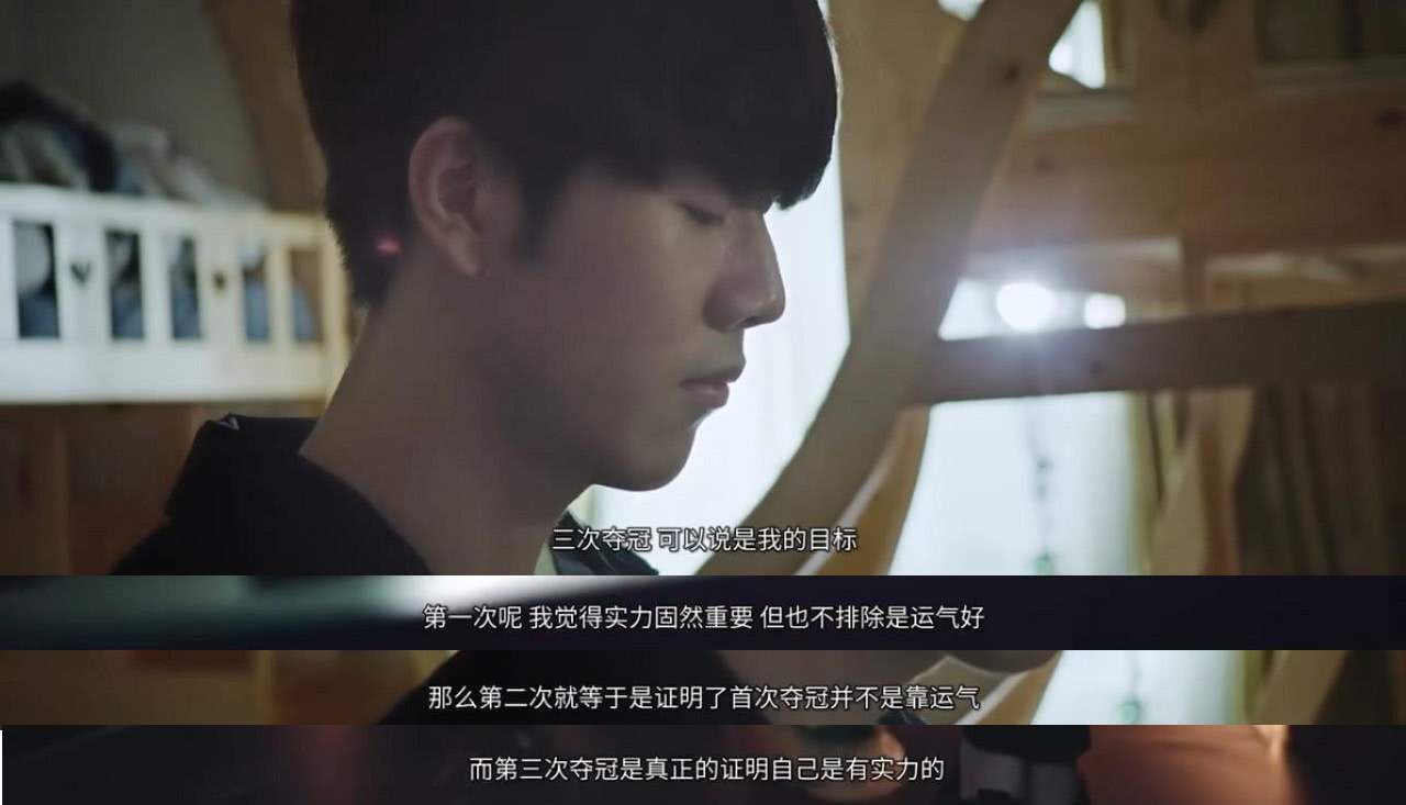 缩到一个回 缩到一个回