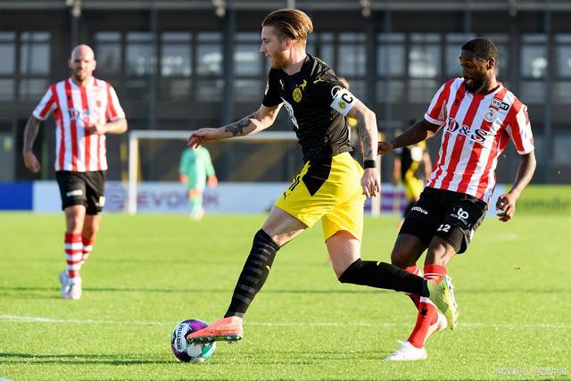 持球推进与 持球推进与